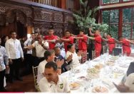 Doc. Poto Presiden Prabowo bersama TIMNAS