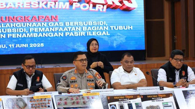 Doc. Koferensi Pers elpiji ilegal