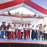 Doc. Bupati Dian Rachmat Yanuar menghadiri Kegiatan Sosialisasi dan Uji Coba Pembagian Makan Bergizi Gratis oleh Yayasan Solusi Bangun Bangsa dan CV. Santi Jaya Barokah, bertempat di SDN Garawangi,