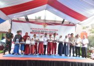 Doc. Bupati Dian Rachmat Yanuar menghadiri Kegiatan Sosialisasi dan Uji Coba Pembagian Makan Bergizi Gratis oleh Yayasan Solusi Bangun Bangsa dan CV. Santi Jaya Barokah, bertempat di SDN Garawangi,