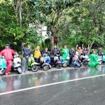 Dco. Ratusan penggemar Vespa di Sulawesi Tengah baru saja menunjukkan bahwa hobi bisa berjalan seiring dengan misi kemanusiaan dan kepedulian lingkungan. Melalui gelaran Bhayangkara Vespa Nambaso Seri I yang sukses diselenggarakan pada Minggu