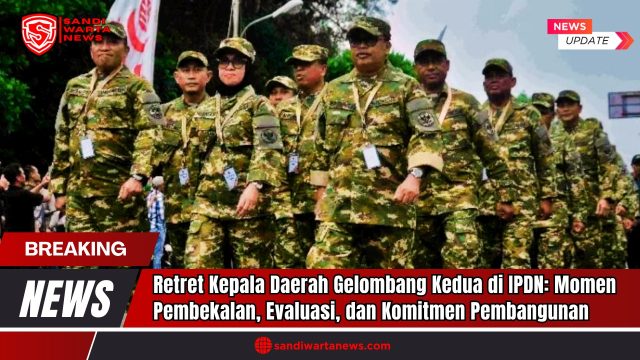 Doc. Para kepala daerah peserta Retret Gelombang Kedua di Institut Pemerintahan Dalam Negeri (IPDN) tampak mengenakan seragam kamuflase saat mengikuti kegiatan pembekalan di Kampus IPDN, Jatinangor, Kabupaten Sumedang, Jawa Barat. Kegiatan yang berlangsung pada 22–26 Juni 2026 ini menjadi momen evaluasi, sinkronisasi program nasional, dan penguatan komitmen pembangunan daerah secara kolektif. Kehadiran 86 dari 93 kepala daerah menegaskan pentingnya koordinasi antarpemimpin daerah dalam menghadapi tantangan pemerintahan dan pelayanan publik. (Sumber Foto Dokumentasi: westjavatoday).