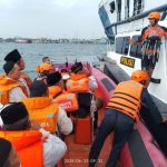 Doc.Sebuah insiden menegangkan mewarnai perairan Gilimanuk pada Minggu (22/6/2025) pagi, ketika Kapal Motor Penumpang (KMP) Gerbang Samudra 2 yang tengah dalam perjalanan dari Ketapang menuju Gilimanuk, tiba-tiba kandas. Kejadian yang berlangsung sekitar pukul 05.00 Wita