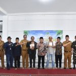 Doc. Suasana hangat dan penuh keakraban terasa sejak awal acara. Kepala Dinas Sosial, Toto Toharudin, membuka sambutannya dengan ungkapan syukur yang mendalam atas kesempatan bersilaturahmi dengan perwakilan 93 desa.