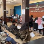 Doc .Kantor yang semula berlokasi di Desa Ancaran, kini menempati gedung eks Kantor Bappeda di Jalan RE Martadinata No. 92, Kuningan.