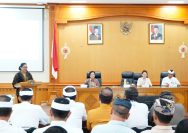 Doc. Putri Suastini Koster menyambut baik antusiasme dari kedua camat yang dinilai sudah menunjukkan komitmen nyata dalam menjaga kebersihan wilayah mereka.