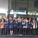Doc. Komisi Pemberantasan Korupsi (KPK) kembali mengukuhkan komitmennya dalam memberantas korupsi hingga ke akar rumput dengan menggelar Roadshow KPK Tahun 2025. Mengusung tema ambisius “Jelajahi Negeri Bangun Anti Korupsi”