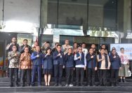 Doc. Komisi Pemberantasan Korupsi (KPK) kembali mengukuhkan komitmennya dalam memberantas korupsi hingga ke akar rumput dengan menggelar Roadshow KPK Tahun 2025. Mengusung tema ambisius “Jelajahi Negeri Bangun Anti Korupsi”