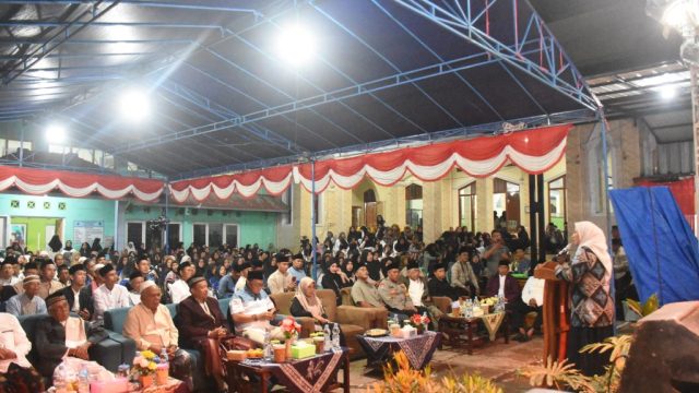 Doc. Malam yang syahdu menyelimuti Desa Sampora, Kecamatan Cilimus, Kabupaten Kuningan, pada Selasa