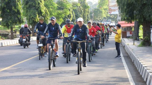 Doc. Bupati kuningan memimpin langsung agenda bersepeda