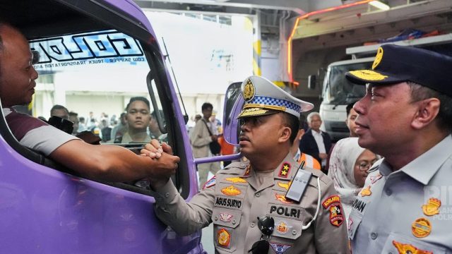 Doc. Irjen Pol Agus Bersama Sopir