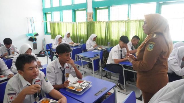 Amih Tuti: Suara Hati untuk Generasi siswa Penerus Bangsa