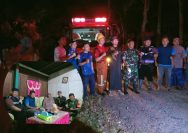 Pakubalaho Api Lalap Rumah Warga Warga Panik Berjuang dengan Ember dan Timba