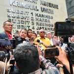 Roy Suryo Datangi Polda Metro Tegaskan Siap Diperiksa Ingatkan Prabowo Jangan Ulangi ‘Dosa Lama’ Rezim Terdahulu