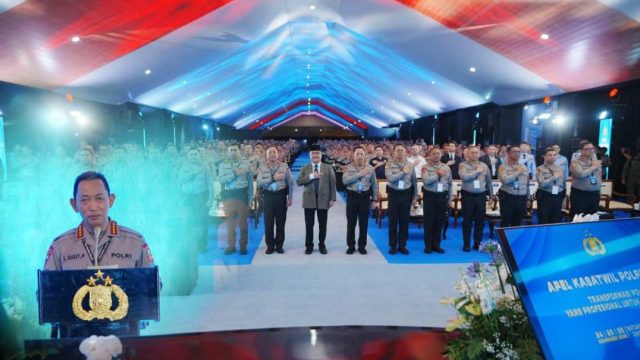 Kapolri Dorong Transformasi Polri yang Lebih Responsif dan Melayani Apel Kasatwil 2025