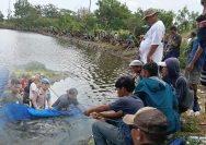 Kapolres Serang Tebar Ribuan Ikan Pemancing Antusias