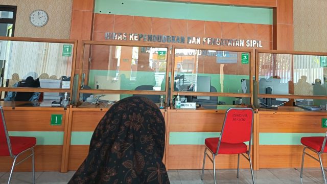 Meja Pelayanan Kosong Sesaat Usai Jam Istirahat, Warga Soroti Manajemen Waktu Pelayanan Disdukcapil Gunungkidul