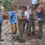 Tower BTS Dihentikan: Satpol PP Kuningan Pasang Alarm Perizinan di Pajawan Kidul