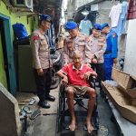 Bakti Kesehatan Polairud Polda Metro Jaya,Kursi Roda dan Tali Asih Diserahkan untuk Warga