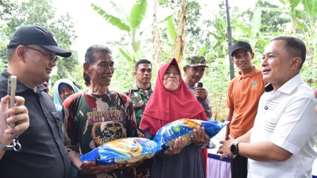 Gotong Royong Walahar Cageur, Bupati Kuningan Serap Aspirasi Warga