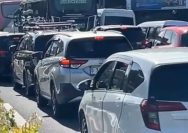 Arus Wisata Puncak Membludak, Simpang Gadog Padat di Hari Pertama Pasca-Lebaran