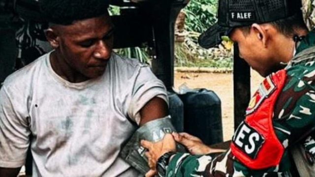 Satgas Yonif 403 Hadirkan Layanan Kesehatan Keliling di Perbatasan Merauke