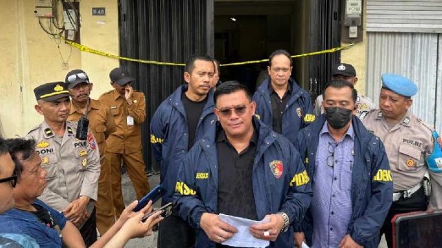 Bareskrim POLRI Bongkar Impor Ponsel Ilegal Rp235 Dan Dua Tersangka Diamankan