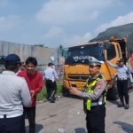 Truk Parkir Liar Ditertibkan Polsek Kragilan Respons Cepat Keluhan Warga