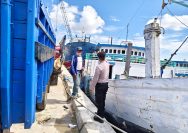 Patroli Dialogis di Pelabuhan, Polisi Ajak Buruh Kapal Jaga Kamtibmas