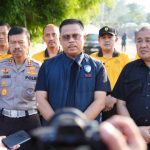 Kakorlantas Polri Irjen Pol. Dr. Agus Suryonugroho, S.H., M.Hum., saat menghadiri kegiatan penyembelihan hewan kurban bersama jajaran Ditlantas Polda Jawa Tengah dalam rangka Hari Raya Iduladha 1447 Hijriah di Kecamatan Mijen, Jawa Tengah, Jumat (29/5/2026). Foto: Abdilah/Humas Korlantas Polri/Sandiwartanews.com