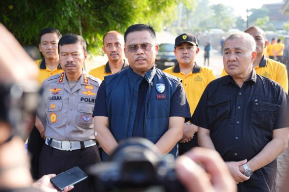 Kakorlantas Polri Irjen Pol. Dr. Agus Suryonugroho, S.H., M.Hum., saat menghadiri kegiatan penyembelihan hewan kurban bersama jajaran Ditlantas Polda Jawa Tengah dalam rangka Hari Raya Iduladha 1447 Hijriah di Kecamatan Mijen, Jawa Tengah, Jumat (29/5/2026). Foto: Abdilah/Humas Korlantas Polri/Sandiwartanews.com