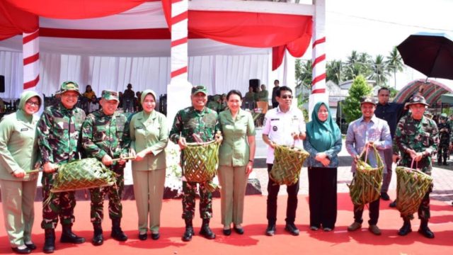 Ketua Umum PP PSM Kukuhkan Pengurus Pencak Silat Militer Sulteng dan Sulbar di Palu