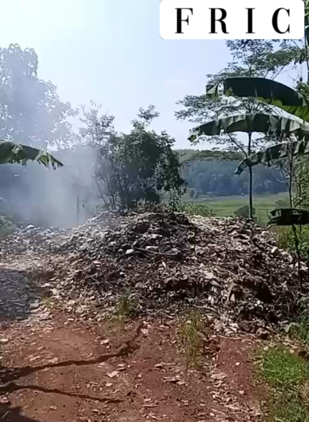 Janji Tinggal Janji? Ketua FRIC DPC Kuningan Soroti Dugaan Pembakaran Sampah yang Masih Terjadi di Desa Kaduagung