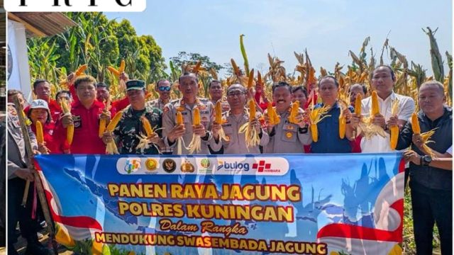 Kapolres Kuningan Turun Langsung Bersama Jajaran dan Petani di Lahan Produktif