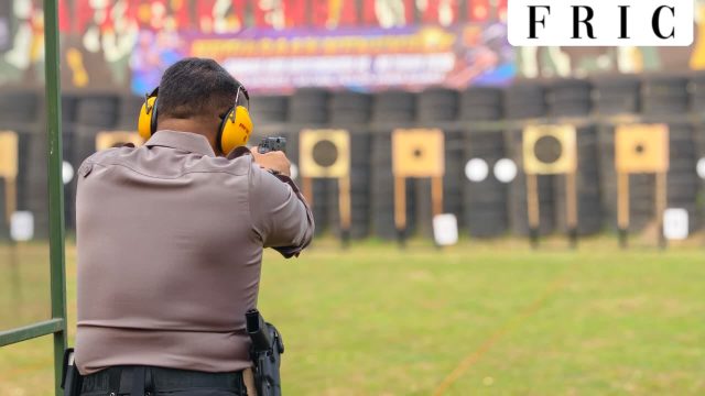 Lomba Menembak Presisi Hari Bhayangkara ke-80 Polda Jabar Diikuti Ratusan Personel