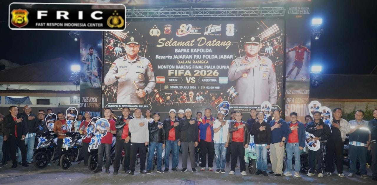 Semarak Hari Bhayangkara ke-80, Kapolda Jabar Hadiri Nobar Final Piala Dunia 2026 Bersama Masyarakat