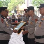 Polres Metro Jakarta Pusat Berikan Penghargaan kepada Personel Berprestasi, Dorong Peningkatan Kinerja dan Pelayanan