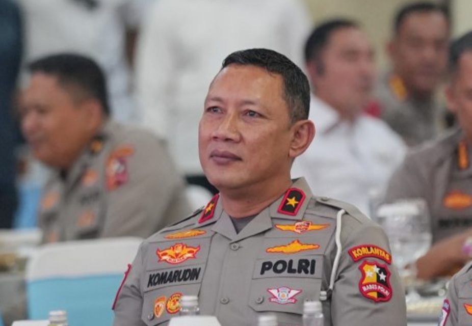 Brigjen Pol. Komarudin Serahkan Tongkat Estafet Ditlantas Polda Metro Jaya, Titipkan Harapan kepada Kombes Pol. Firman Darmansyah