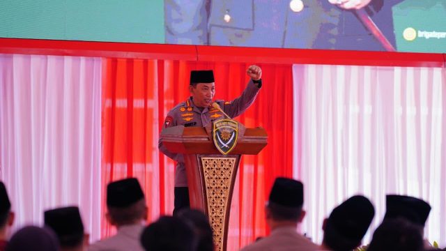 Kapolri Tutup Diklatsarnas Brigade Persis, Tekankan Persatuan dan Sinergi Menuju Indonesia Emas 2045