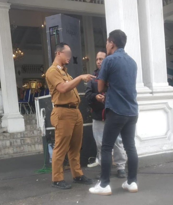 FRIC Soroti Polemik Donasi Rp1,3 Juta Pengusaha WiFi di Karangkancana, Camat Bantah Paksaan, Dasar Administrasi Dipertanyakan