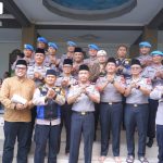 Kapolda Jabar Gelar Shalat Jumat Keliling di Masjid Besar Kaum Ujung Berung, Pererat Silaturahmi dengan Masyarakat